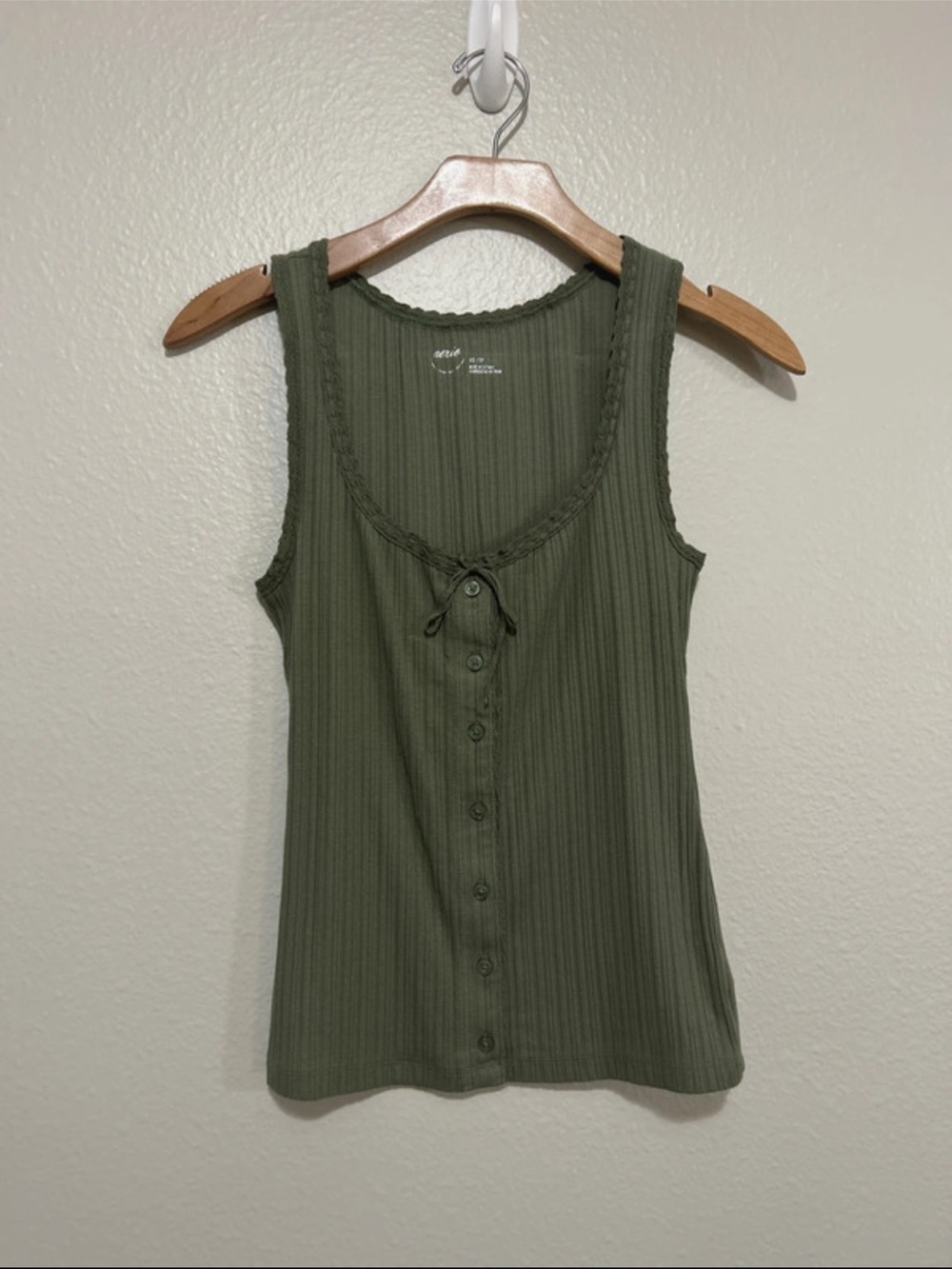 Aerie Women's Olive Ribbed Button-Front Tank Top